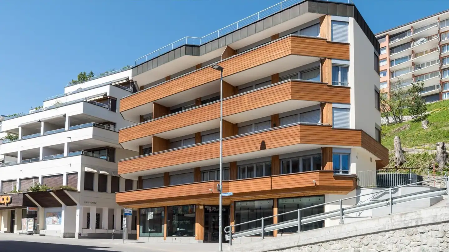 Shop for sale - 7050 Arosa