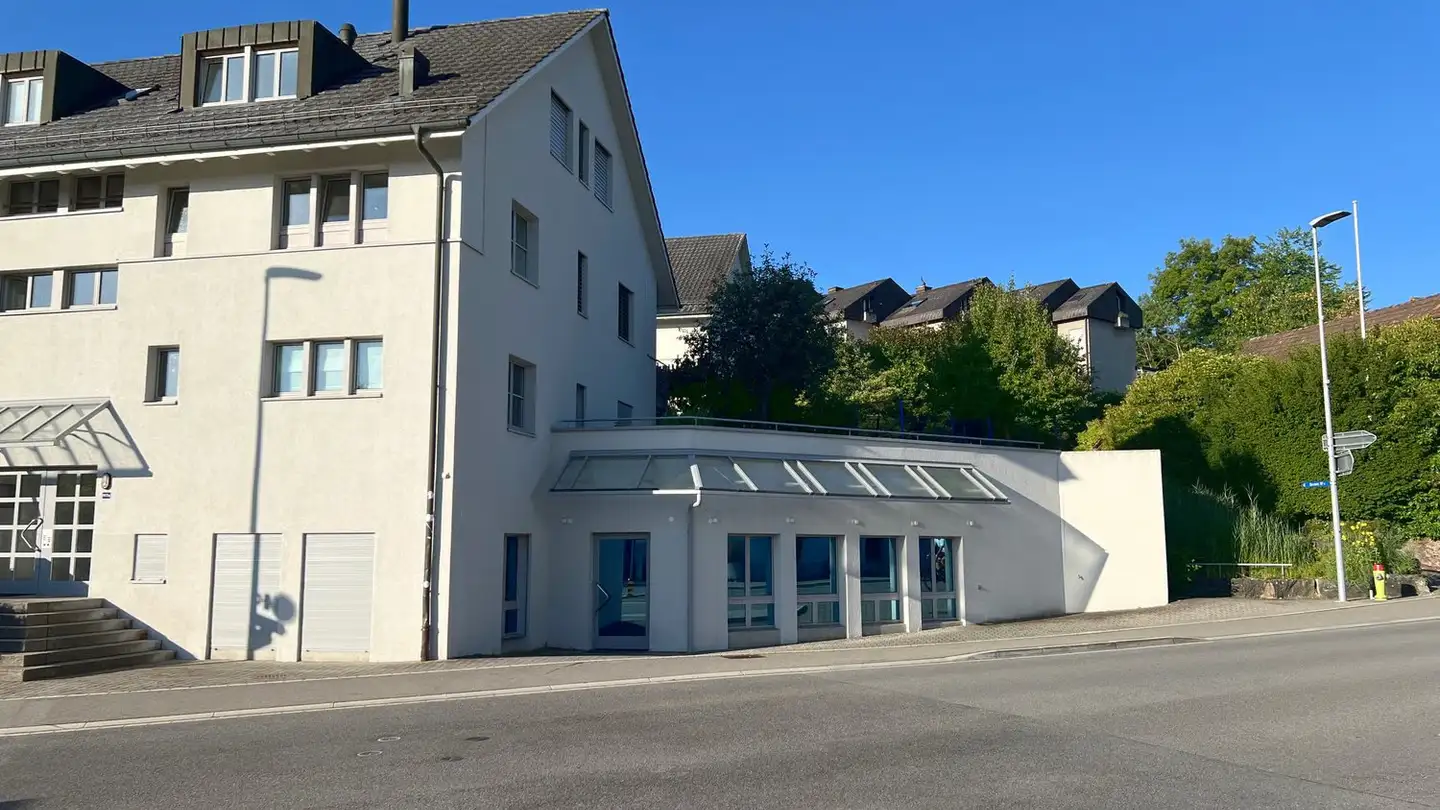 Gewerbe mieten - Zürichstrasse 117b, 8123 Ebmatingen