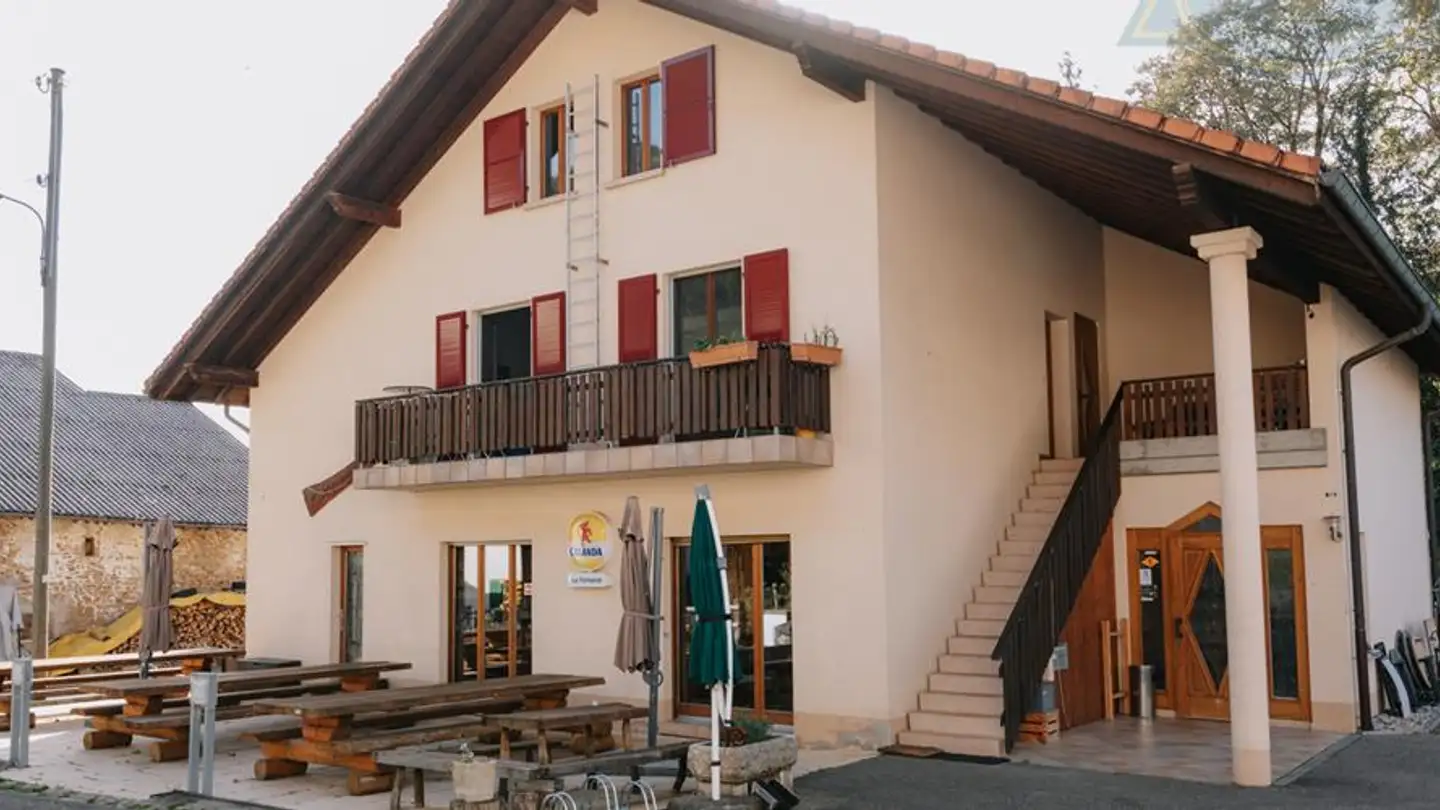 Edificio ad uso misto in vendita - Seleute, 2888 Seleute