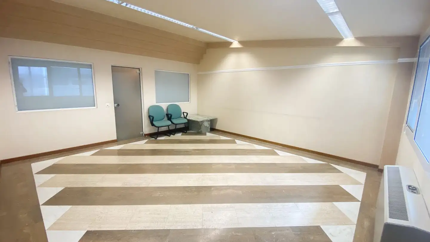 Spazio ufficio in affitto - Via Alle Scuole 27, 6807 Taverne - Foto 3