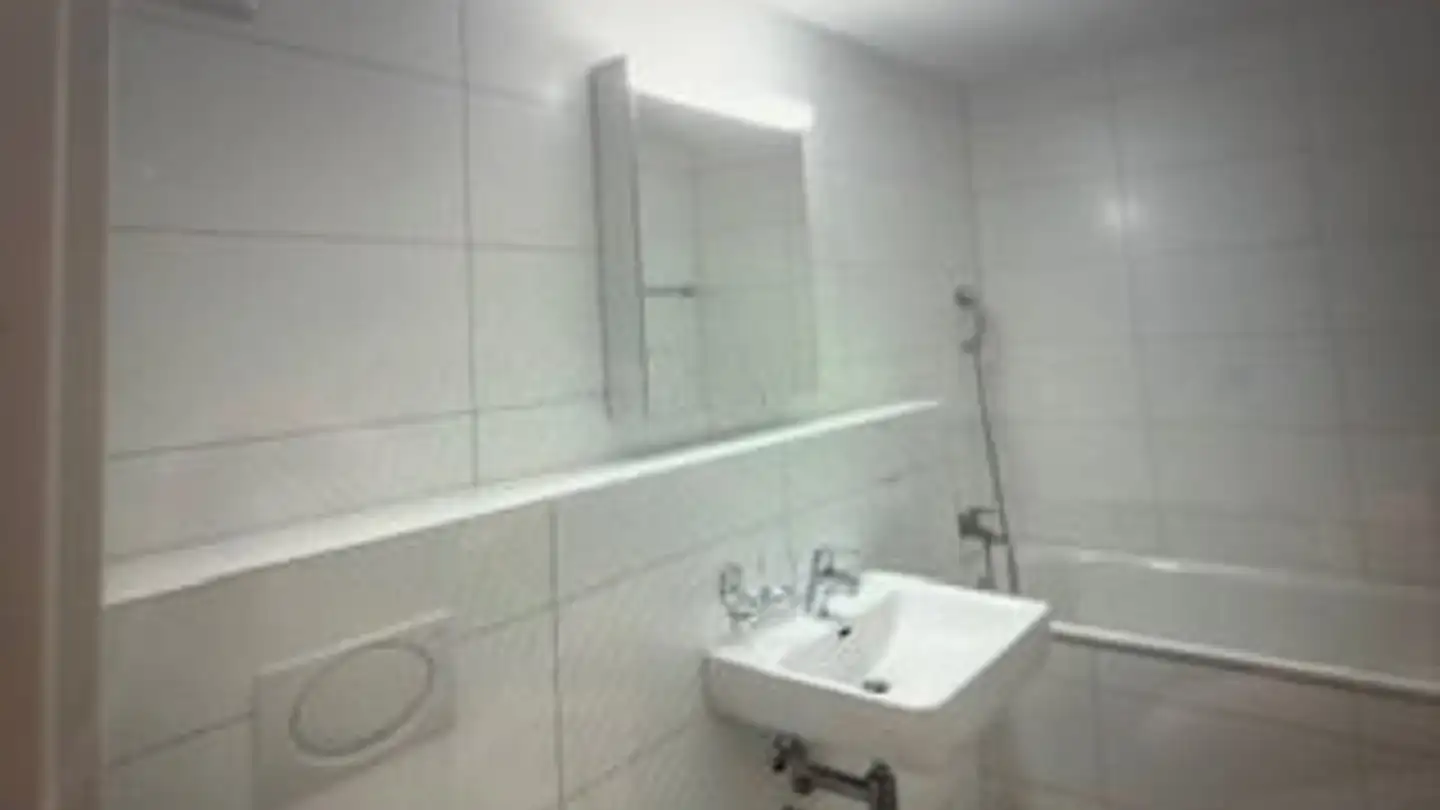 Single room for rent - Rue Jacques-Gachoud 8, 1700 Fribourg - Photo 2