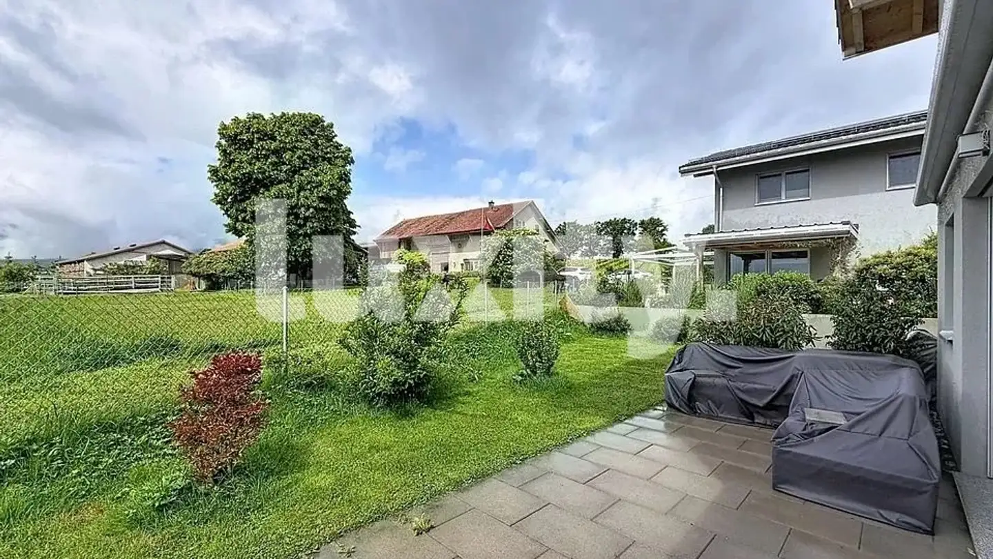 Single house for rent - 1274 Signy - Photo 2