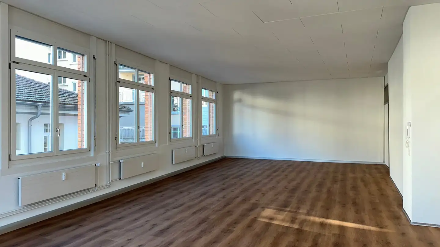 Bürofläche mieten - Rue Alfred-Aebi / Alfred-Aebi-Strasse 75, 2503 Biel/Bienne - Foto 3