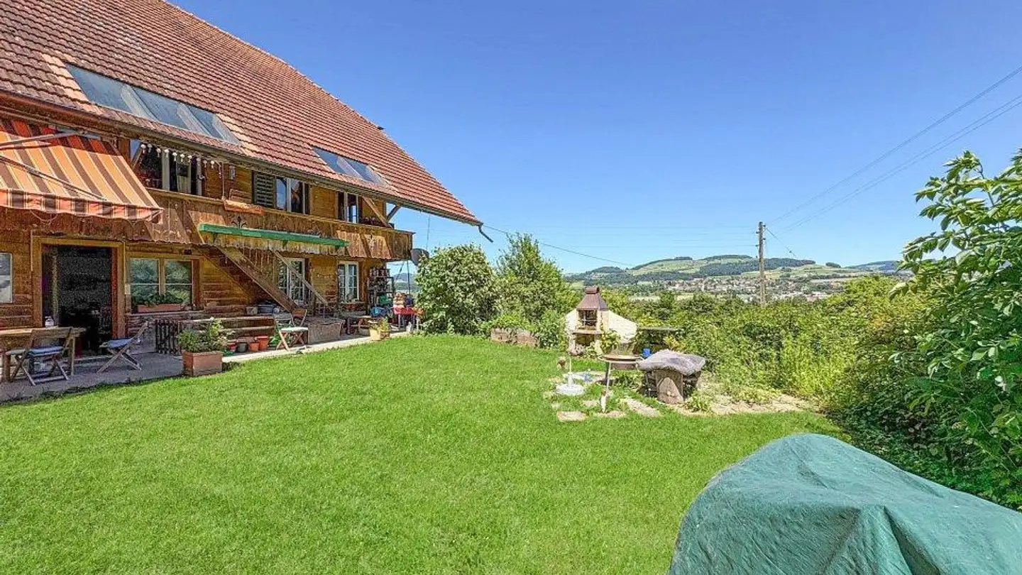 Farm for sale - 3123 Belp