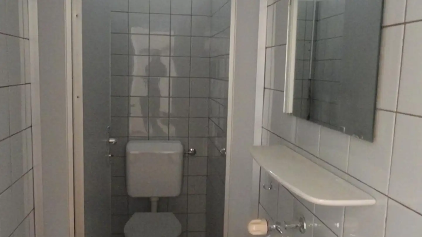 Commercial for rent - Rue Pierre Péquignat 7, 2942 Alle - Photo 2