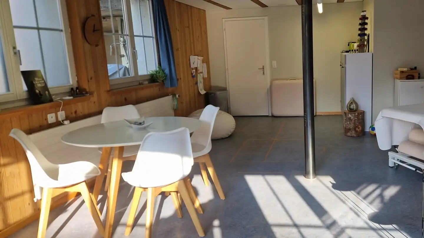 Commercial à louer - Dorfstrasse 14, 3127 Lohnstorf