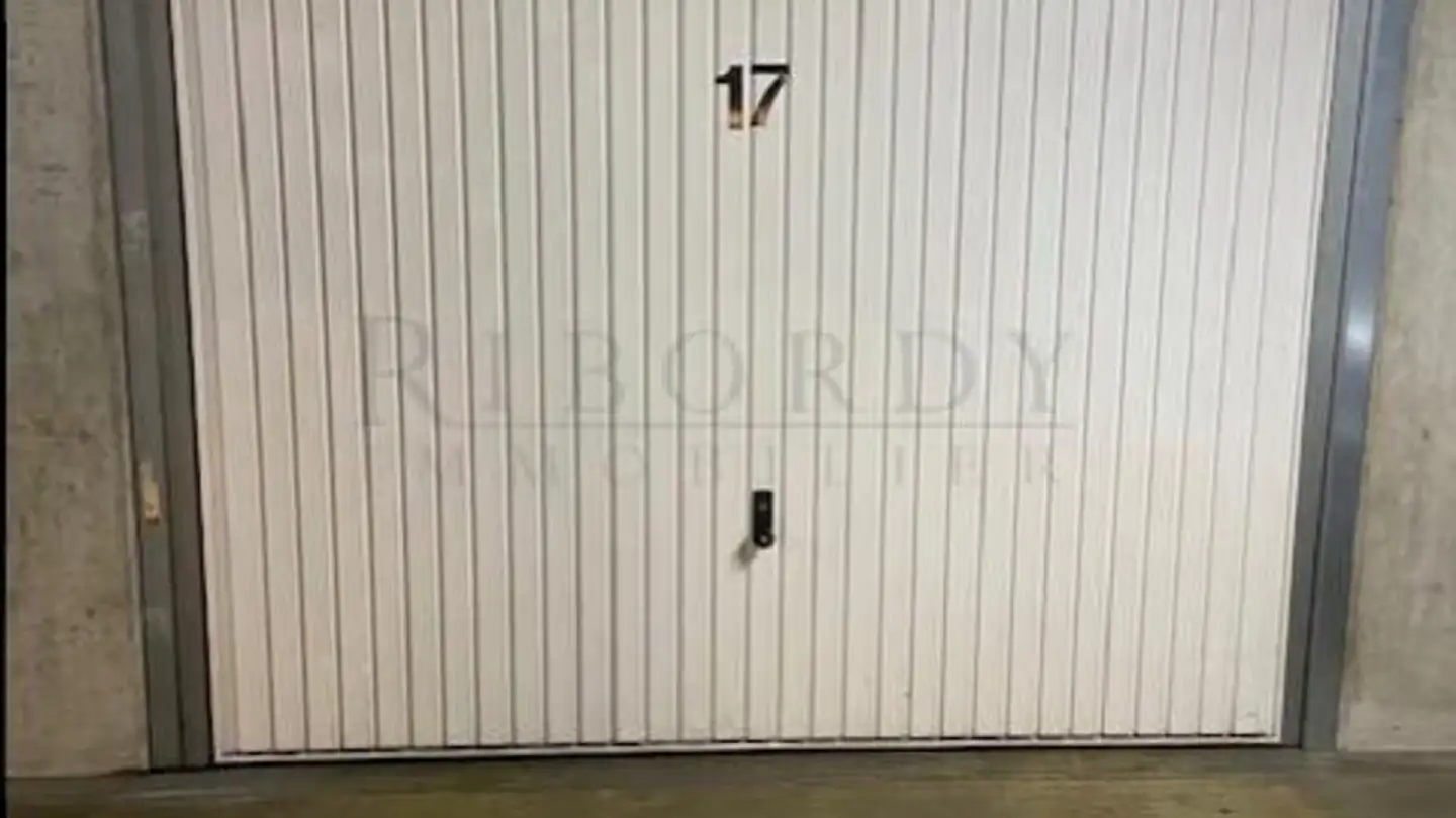 Garage individuel à louer - Rue Alexandre- Gavard 12, 1227 Carouge GE