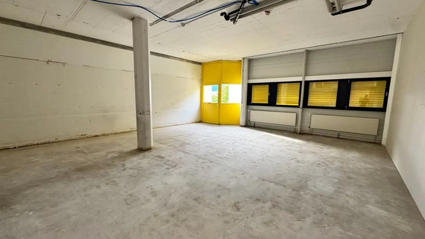 Gewerbe mieten - 1196 Gland