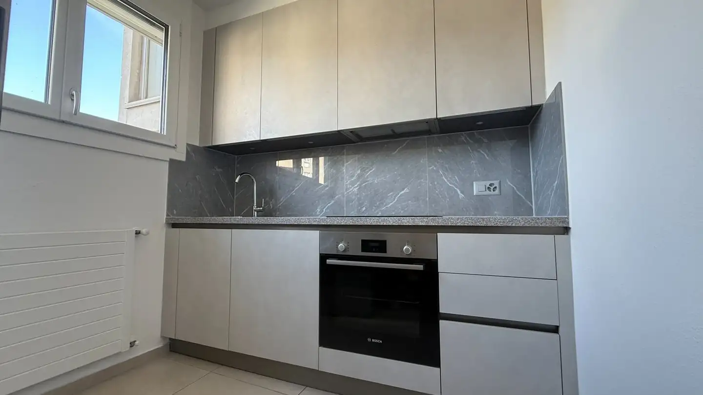 Appartement à louer - Via Pragee 1, 6877 Coldrerio