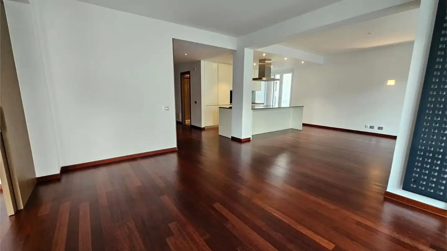 Wohnung mieten - Viale Stefano Franscini 3, 6900 Lugano - Foto 2