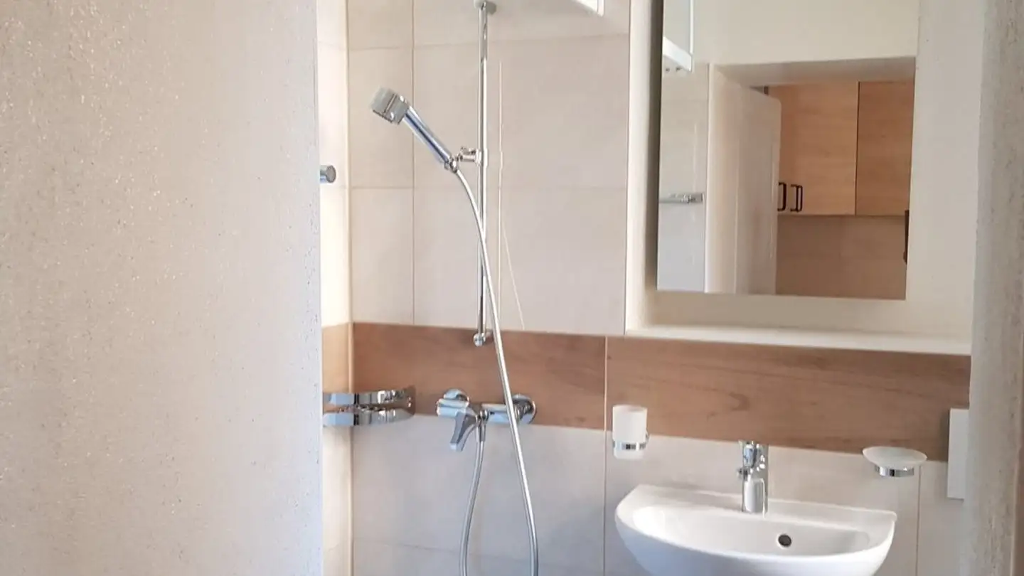 Appartamento in affitto - 1347 Le Solliat - Photo 4