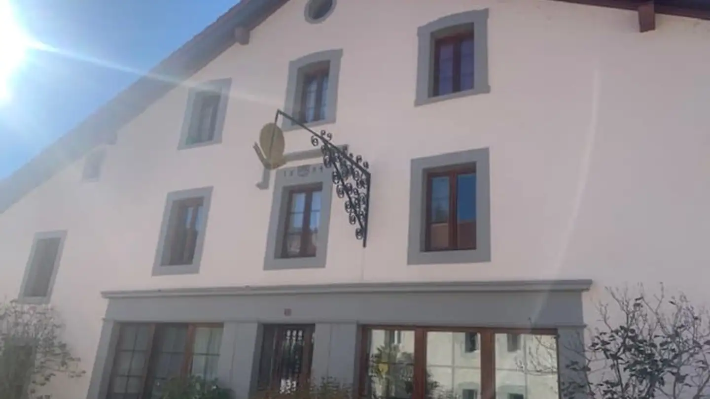 Edificio residenziale in vendita - 2123 St-Sulpice NE - Photo 2