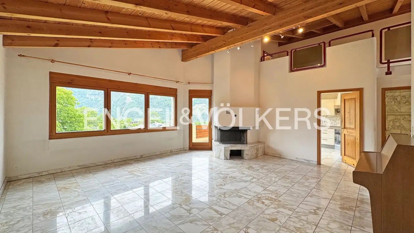 Dachgeschosswohnung kaufen - 7203 Trimmis