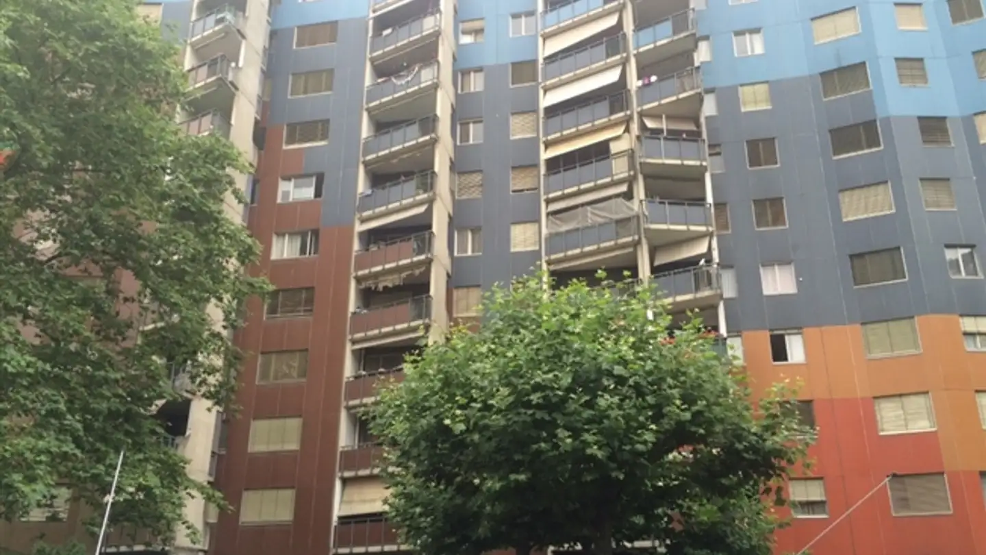 Outdoor parking space for rent - Rue Grange-Lévrier 6, 1220 Les Avanchets