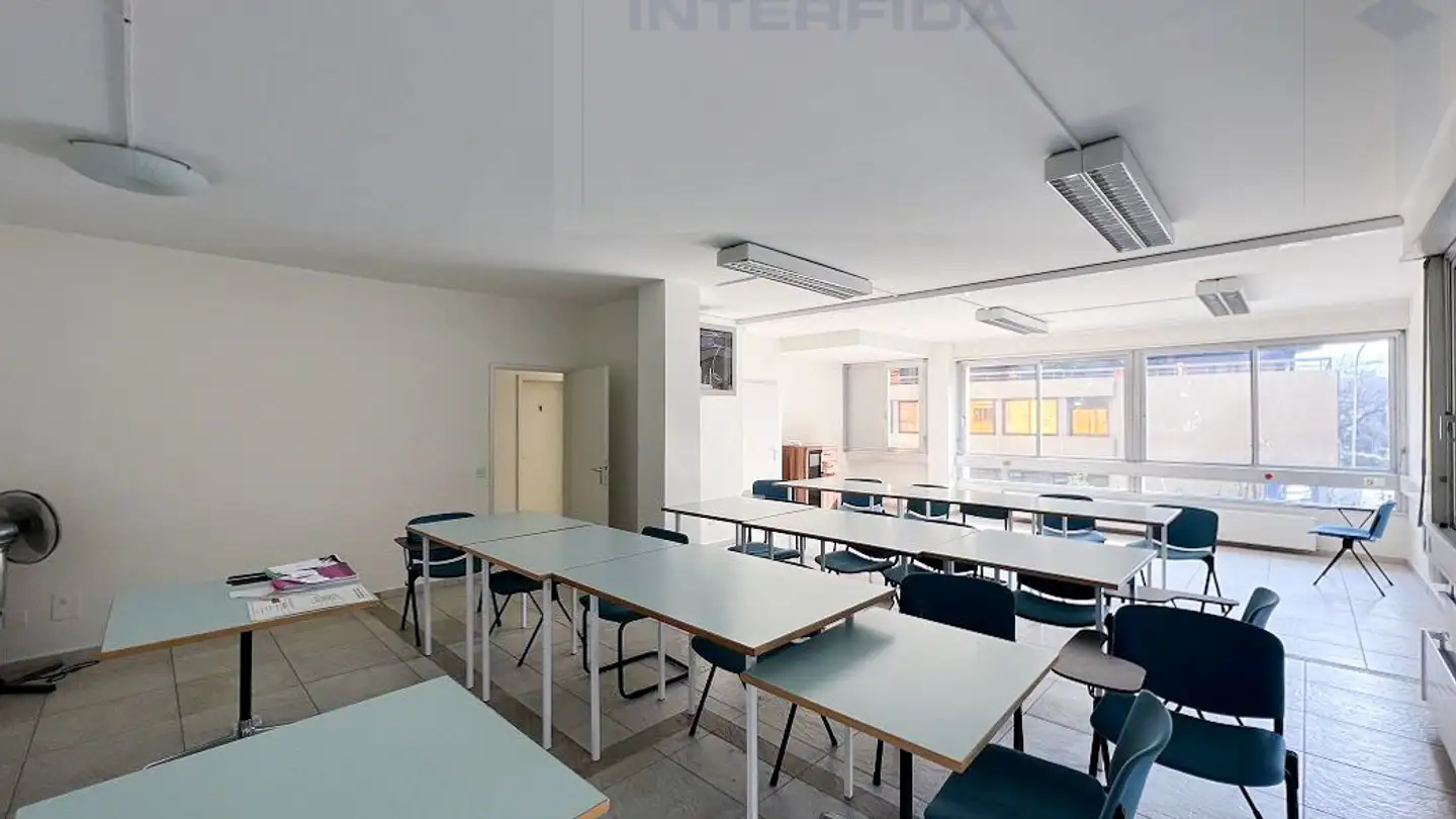 Spazio ufficio in affitto - Via Vincenzo Vela 4, 6830 Chiasso - Foto 3