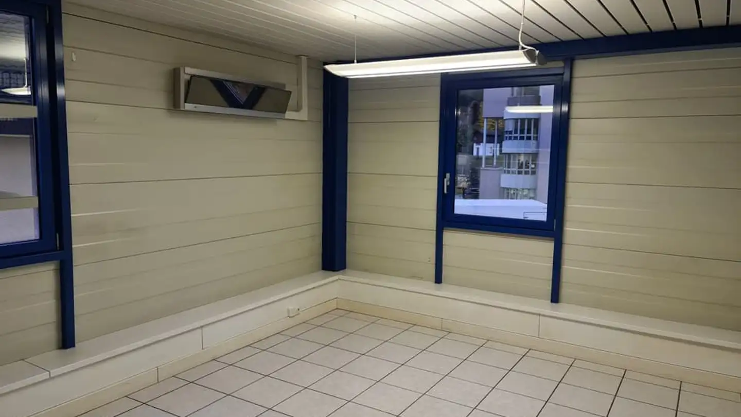 Commercial for rent - Chemin De La Nant 1, 2740 Moutier - Photo 3