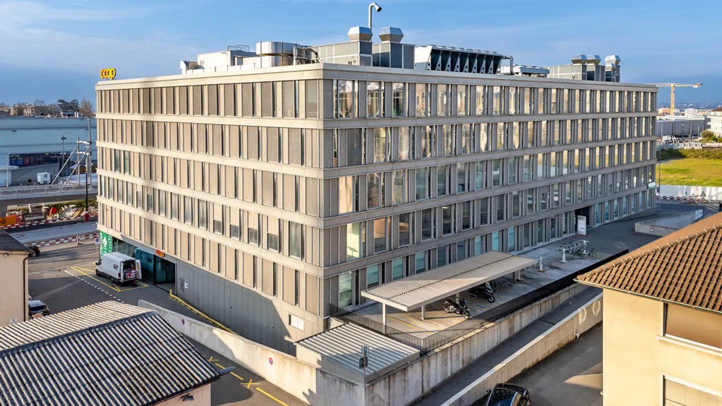 Place de parking extérieure à louer - Route de Renens, 1008 Prilly