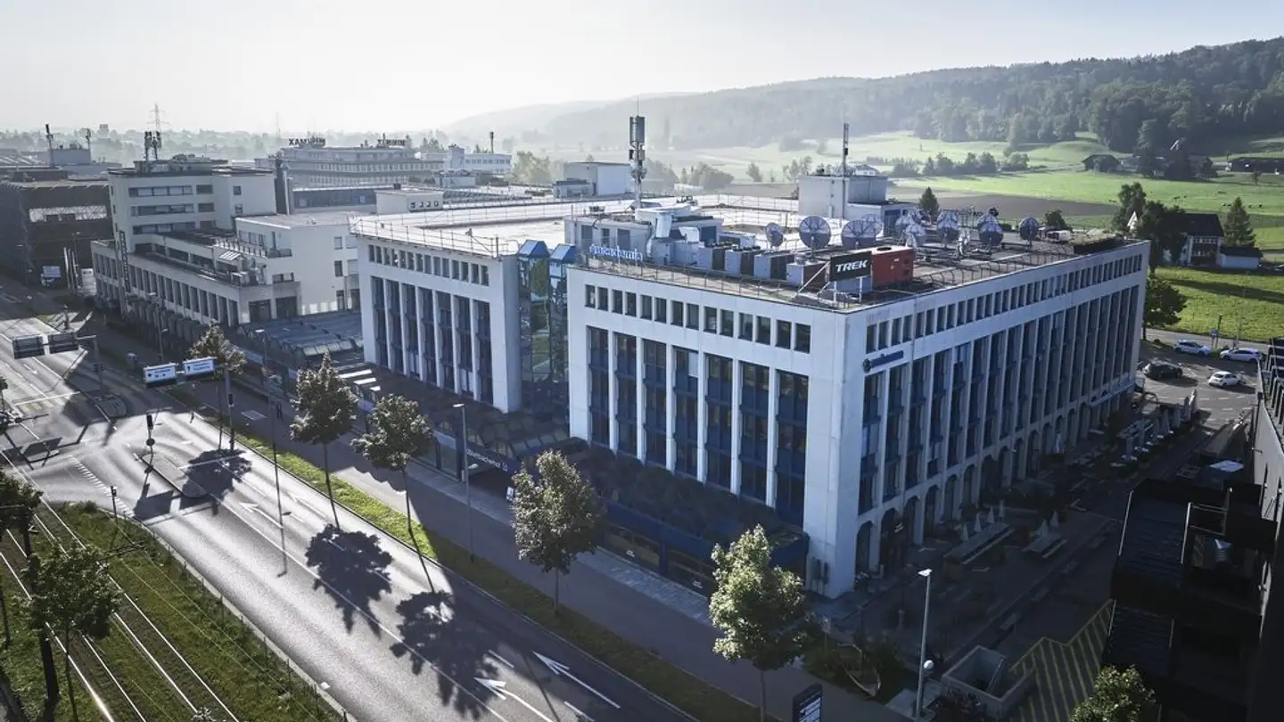 Commercial for rent - Zürichstrasse 127, 8600 Dübendorf