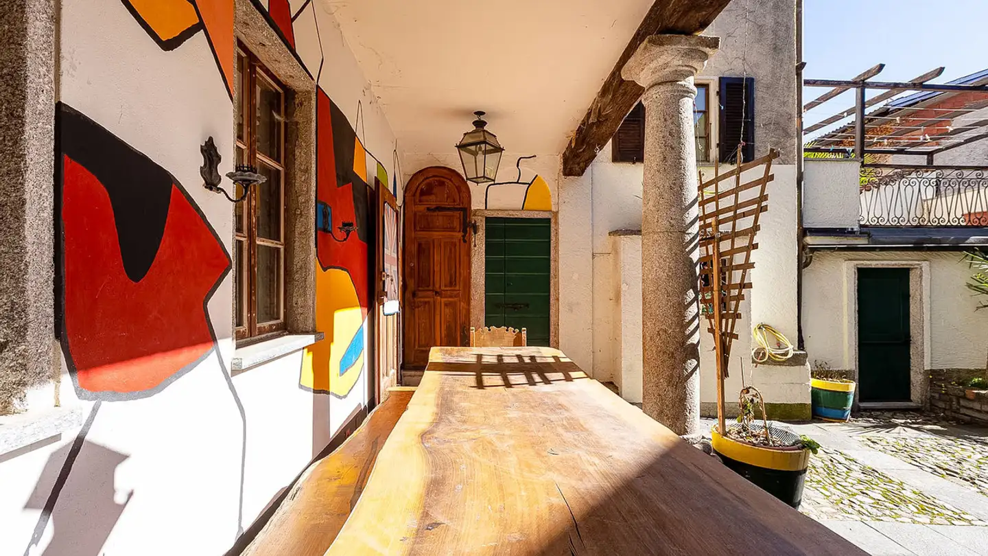 Single house for sale - Piazza San Pietroburgo 5, 6999 Astano