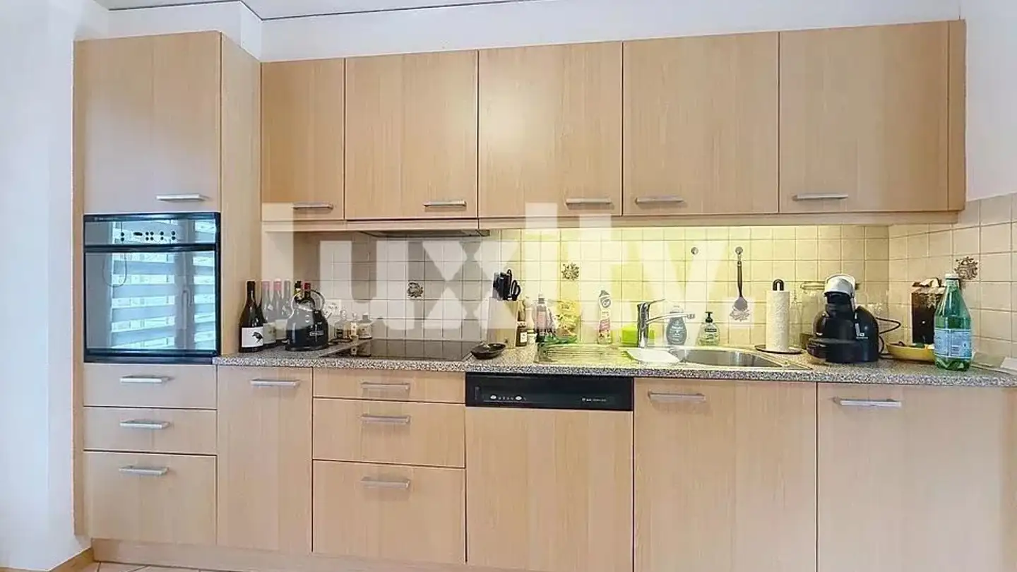 Single house for rent - 1195 Dully - Photo 2