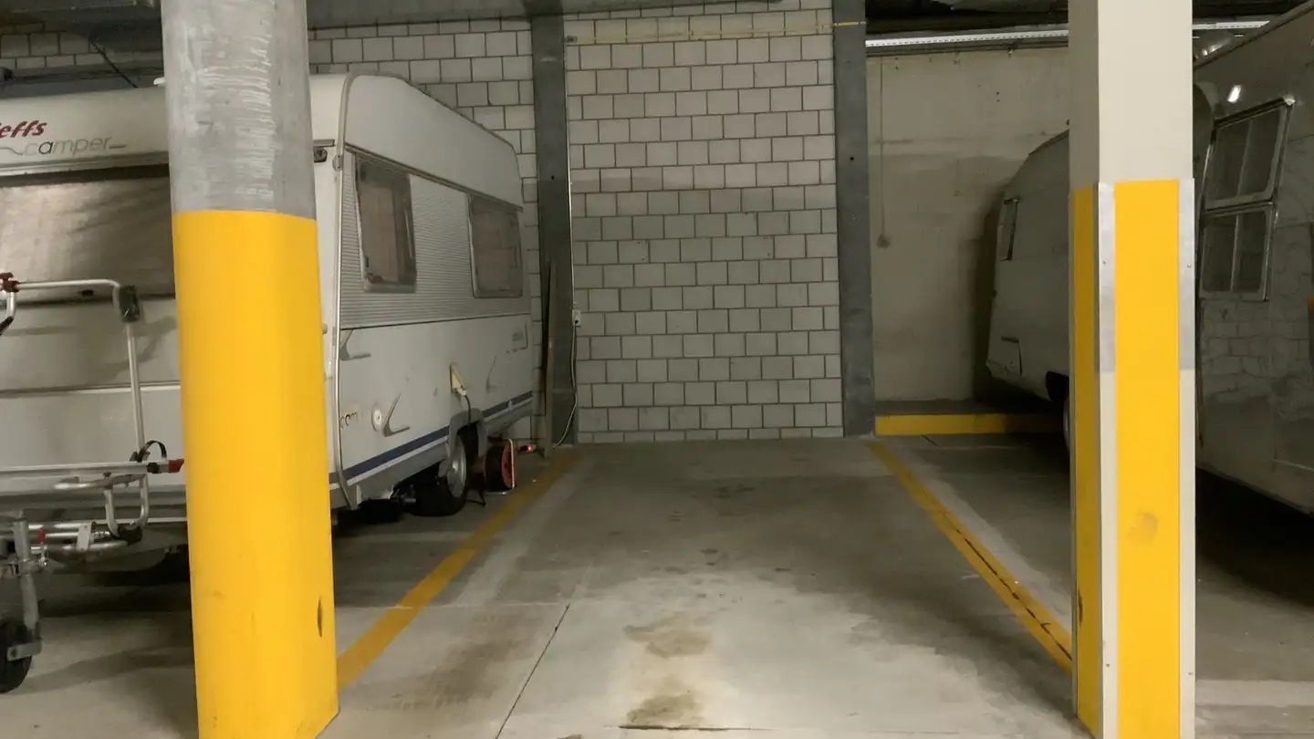 Outdoor parking space for rent - Neufeldstrasse 50a, 3604 Thun - Photo 2