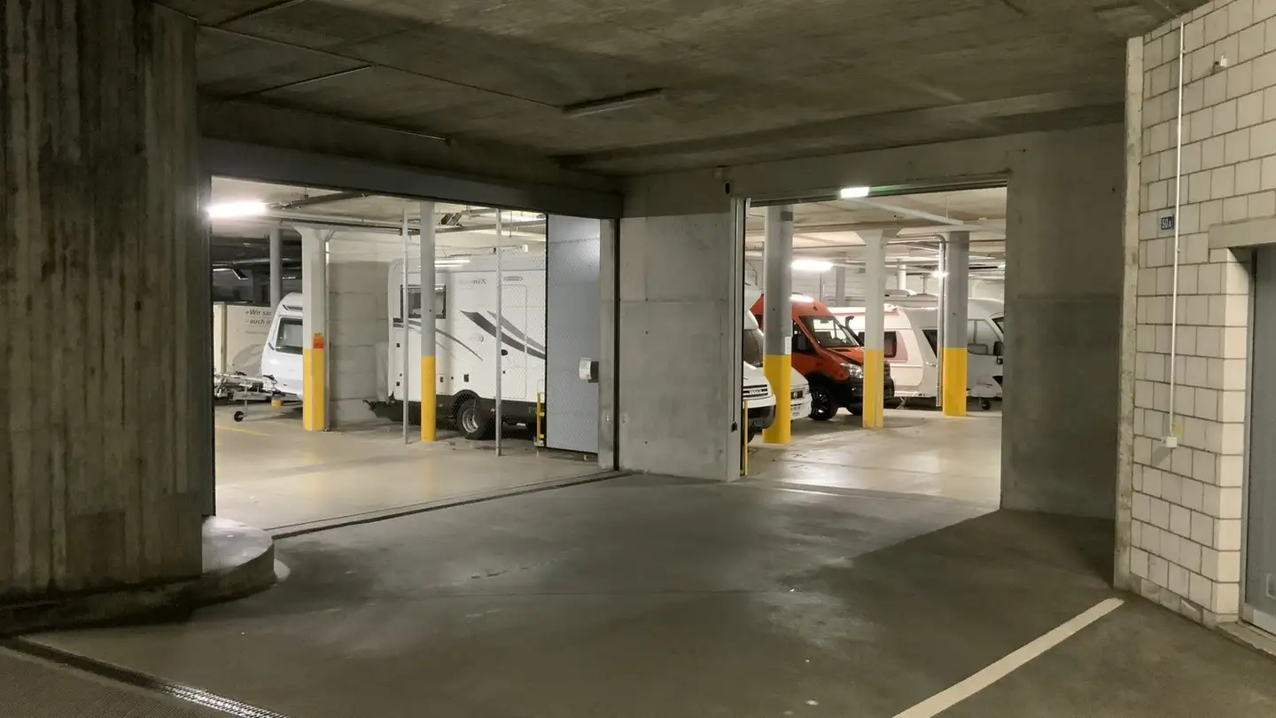 Outdoor parking space for rent - Neufeldstrasse 50a, 3604 Thun - Photo 3