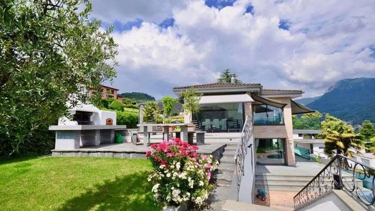 Villa in affitto - Via Tavernola, 6949 Comano