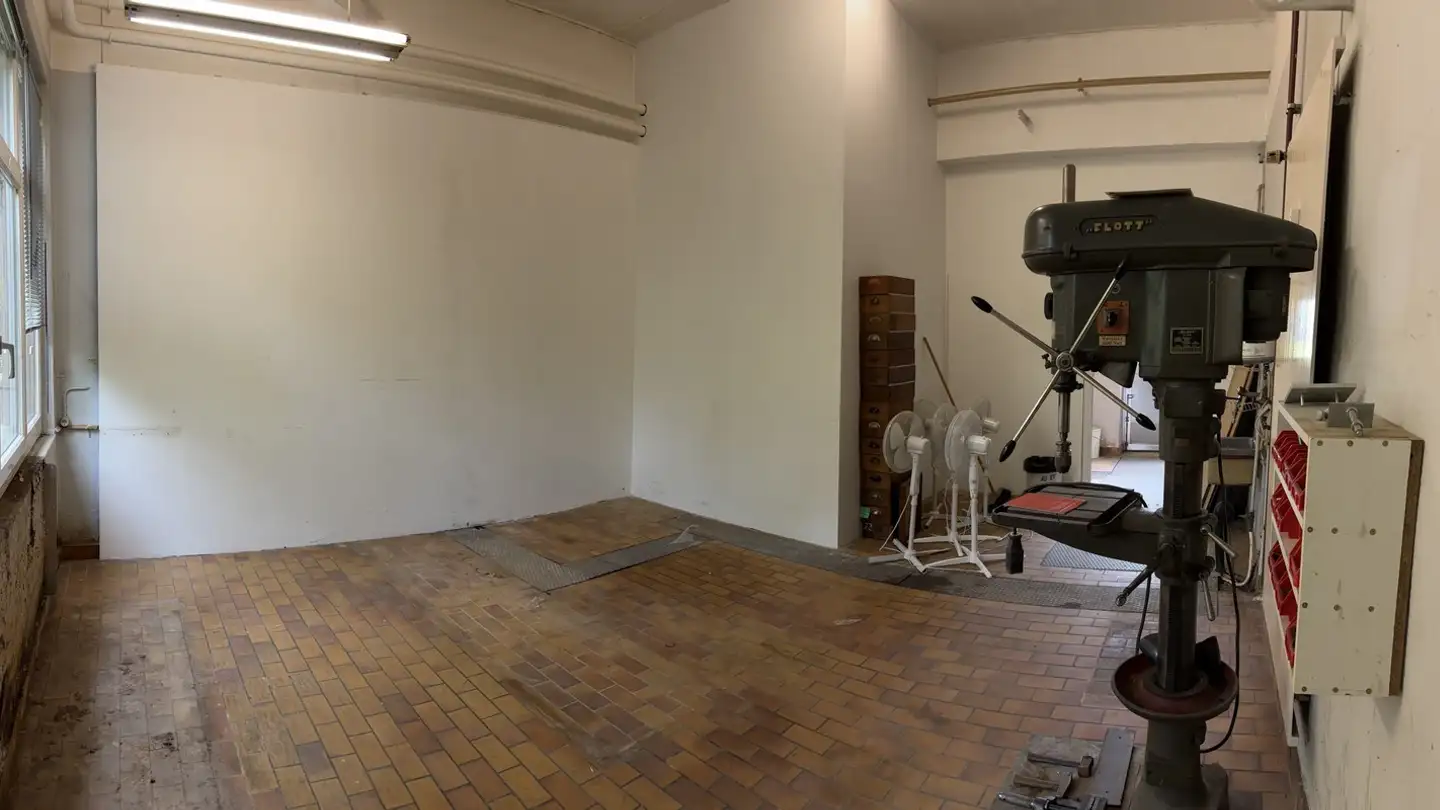 Gewerbe mieten - Turicaphonstrasse 37, 8616 Riedikon
