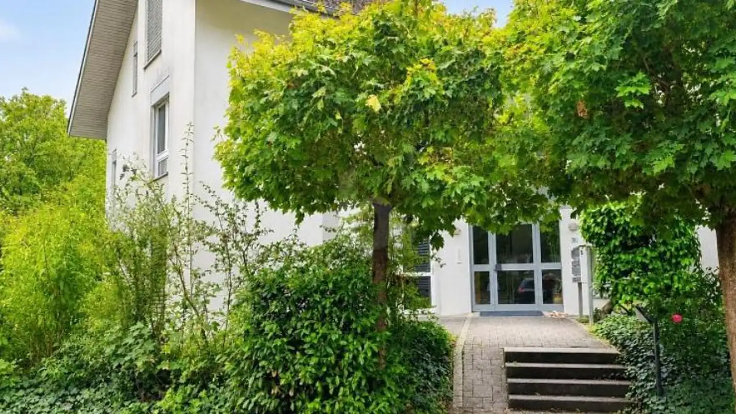 Attique à louer - 4452 Itingen