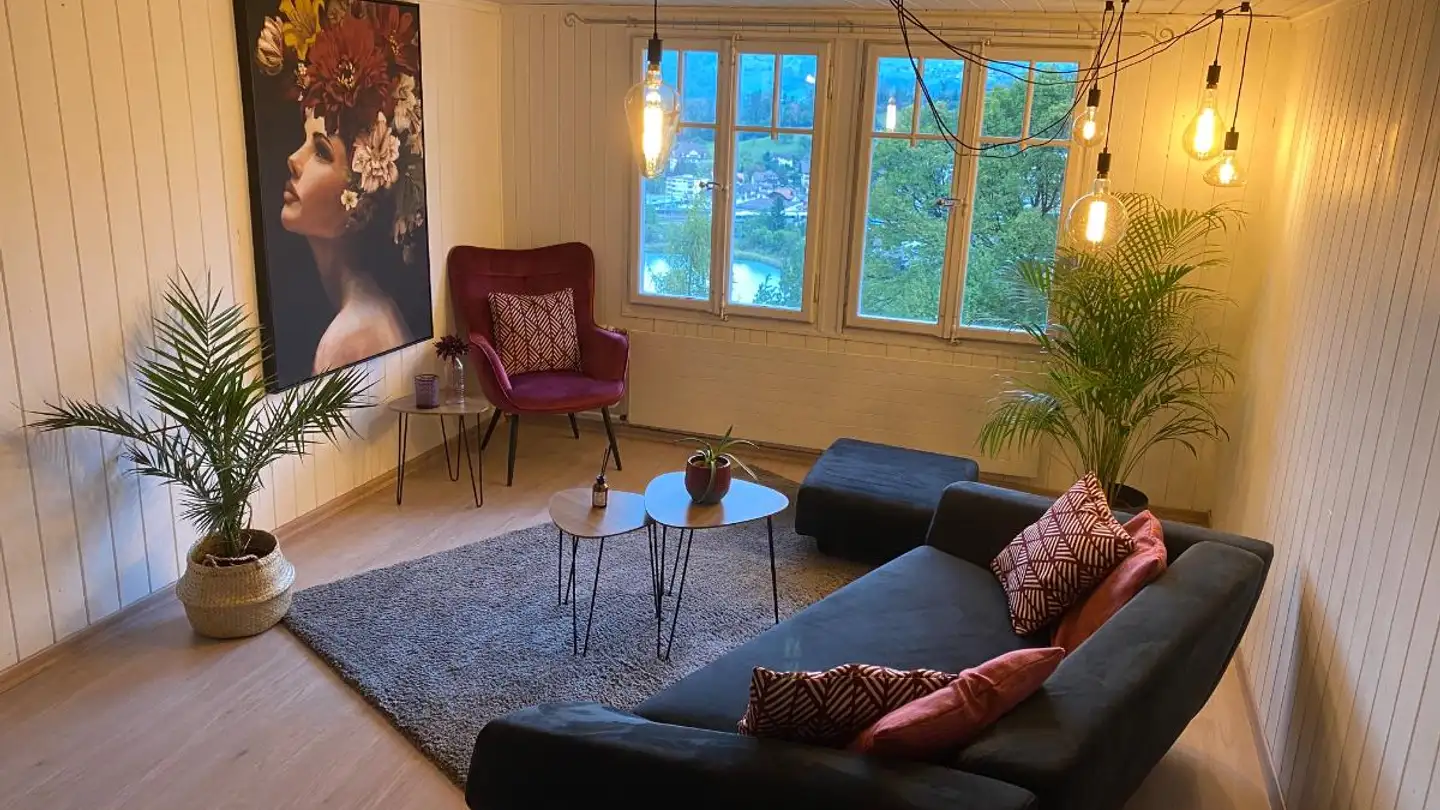 Attic flat for rent - Plattenweg 20, 3700 Spiez