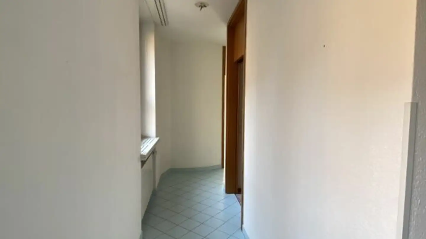 Magasin à louer - Piazza Collegiata 7a, 6500 Bellinzona - Photo 4