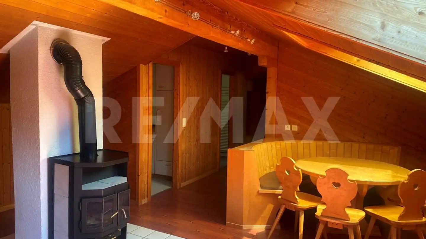 Appartement à louer - Sum Curtgins 8, 7013 Domat/Ems