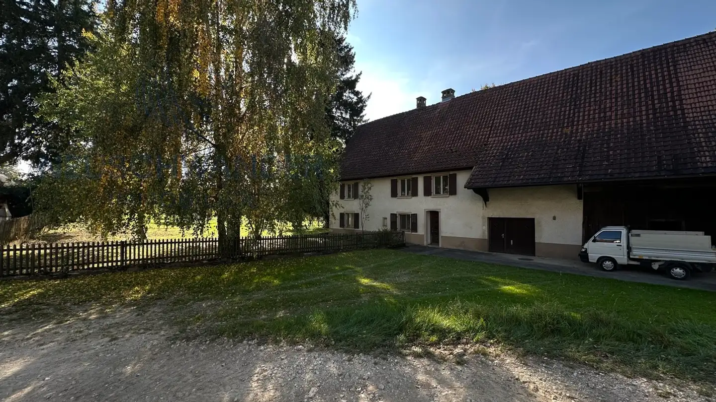 Farm for sale - 2932 Coeuve