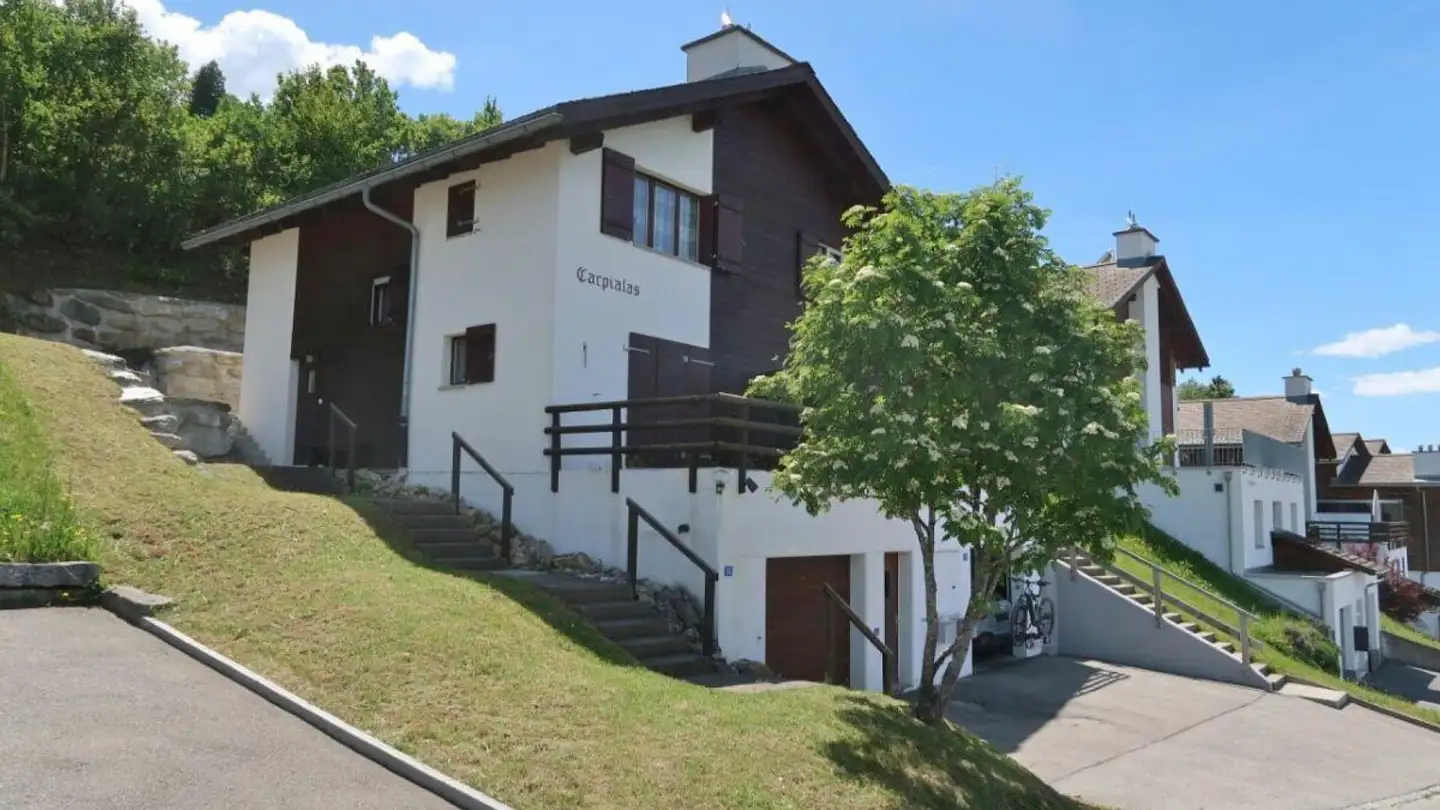 Mehrfamilienhaus kaufen - Via Pastira, 7138 Surcuolm