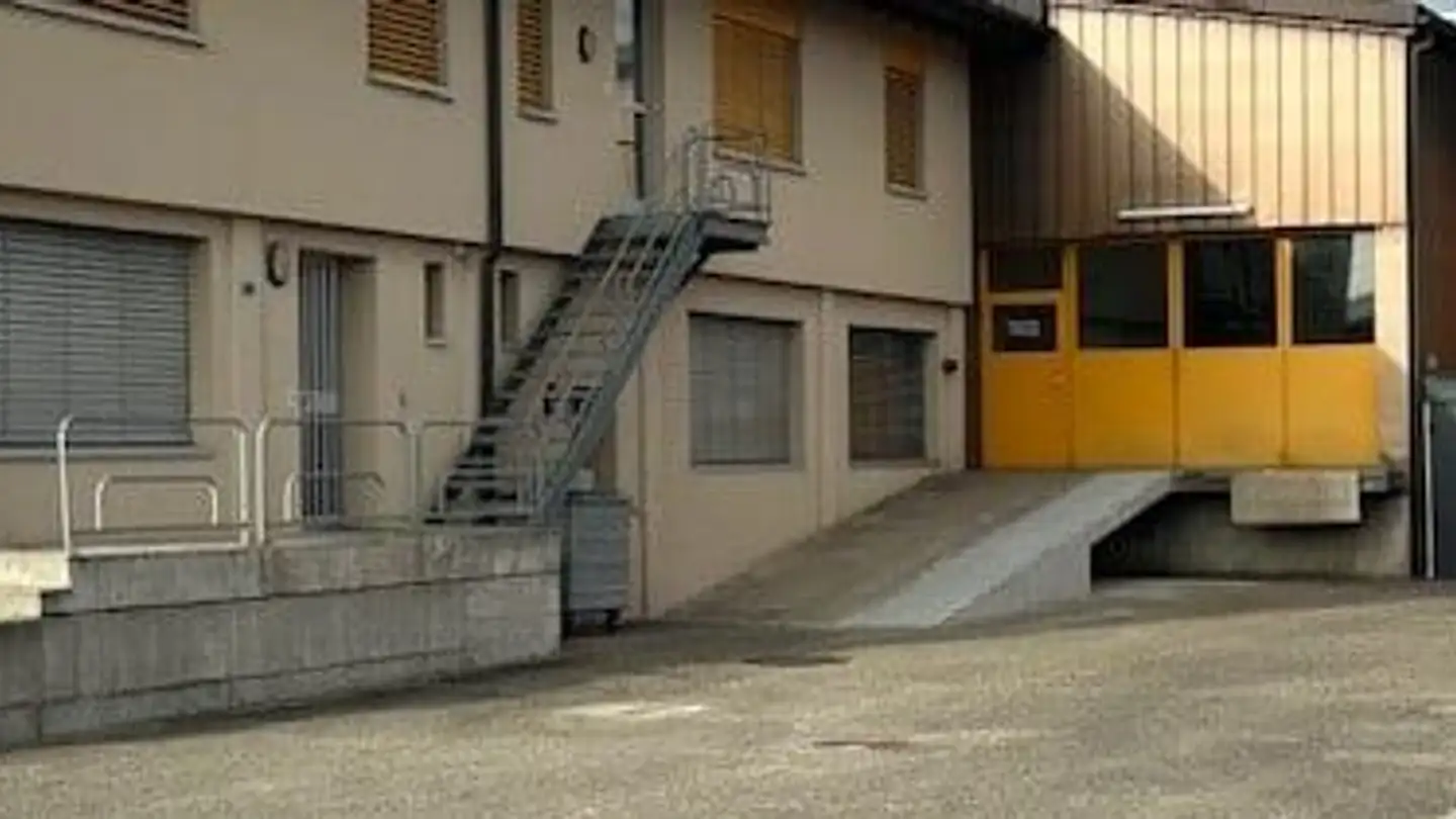 Gewerbe mieten - Industriestrasse 17, 3362 Niederönz