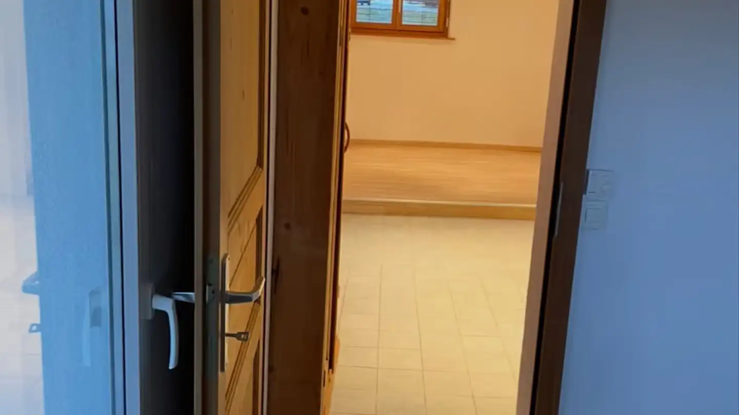 Appartement à louer - Via Sut Catieni 15, 7154 Ruschein - Photo 2