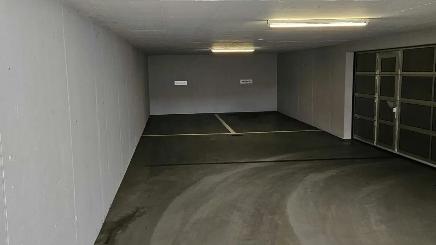 Garage singolo in affitto - Schlüechtistrasse 8, 8104 Weiningen ZH