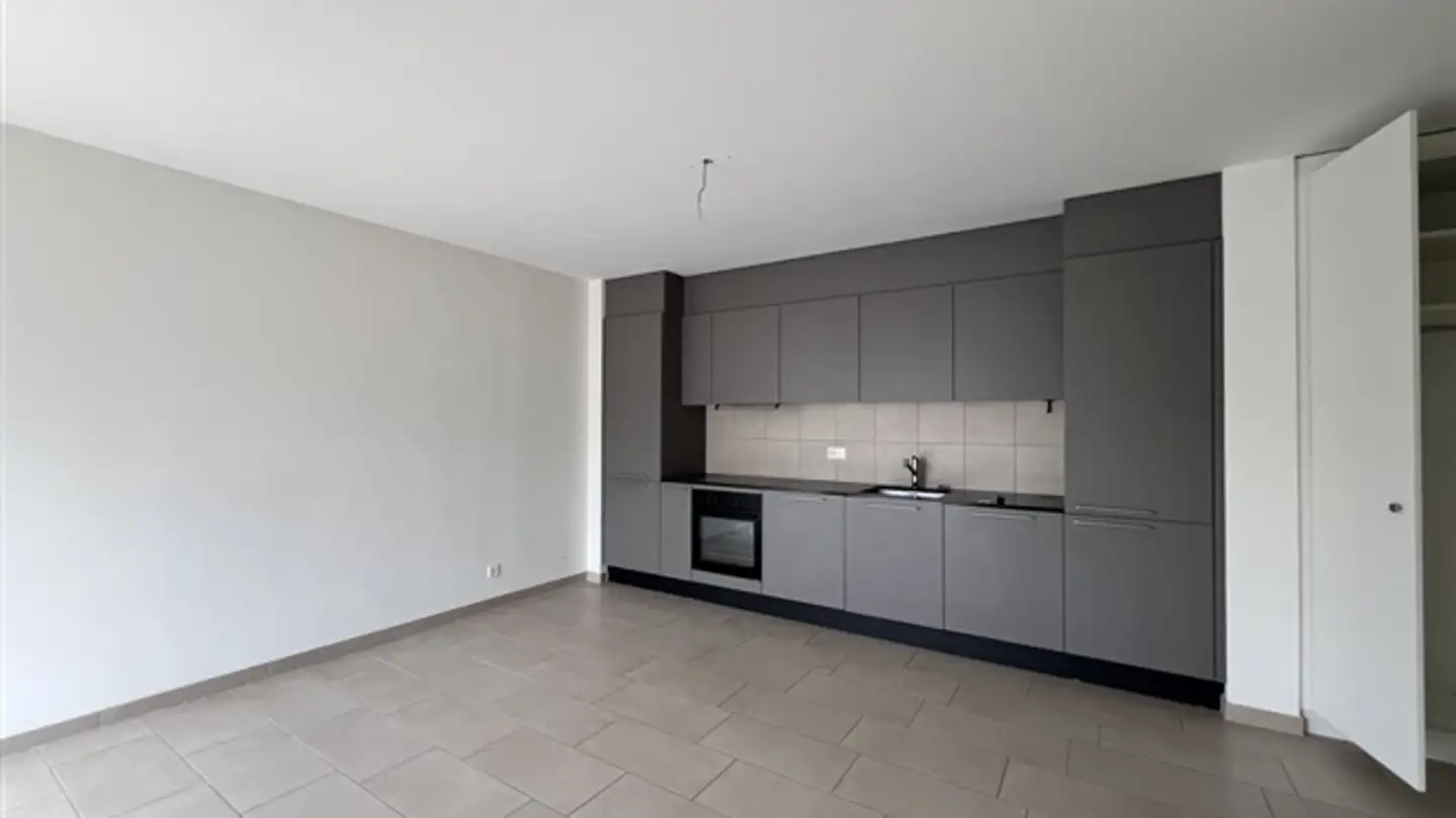 Apartment for rent - Route De Chippis 70a, 1967 Bramois - Photo 3