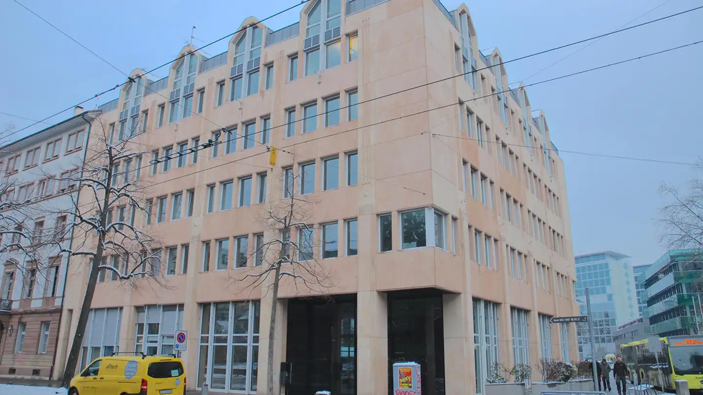 Commercial for rent - Sankt Jakob-Strasse 13-17, 4132 Muttenz