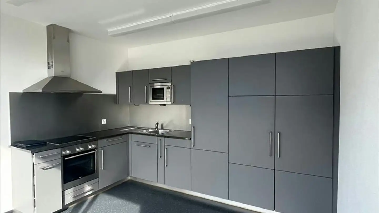 Bureau à louer - Grossrietstrasse 11a, 8606 Nänikon - Photo 4