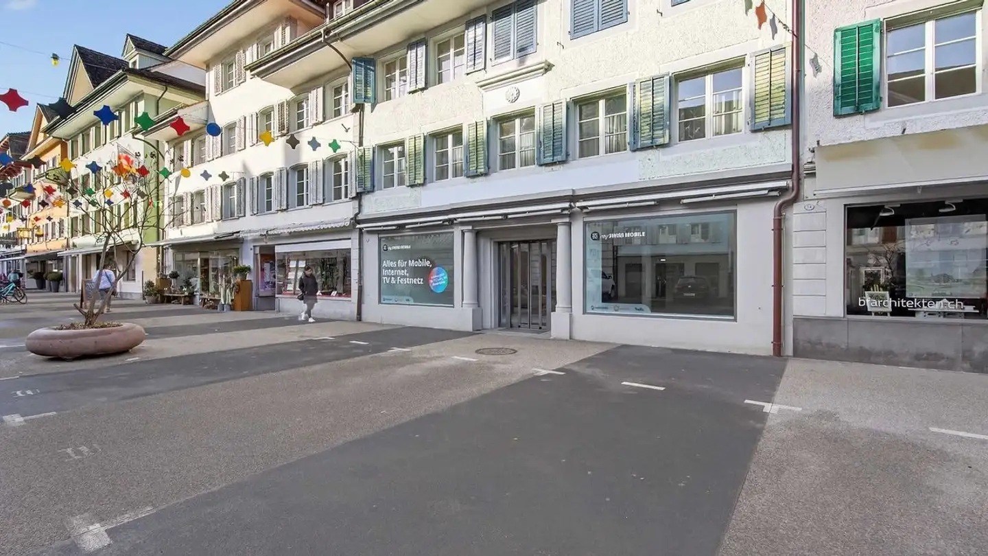 Mixed-use building for sale - 6130 Willisau - Photo 2