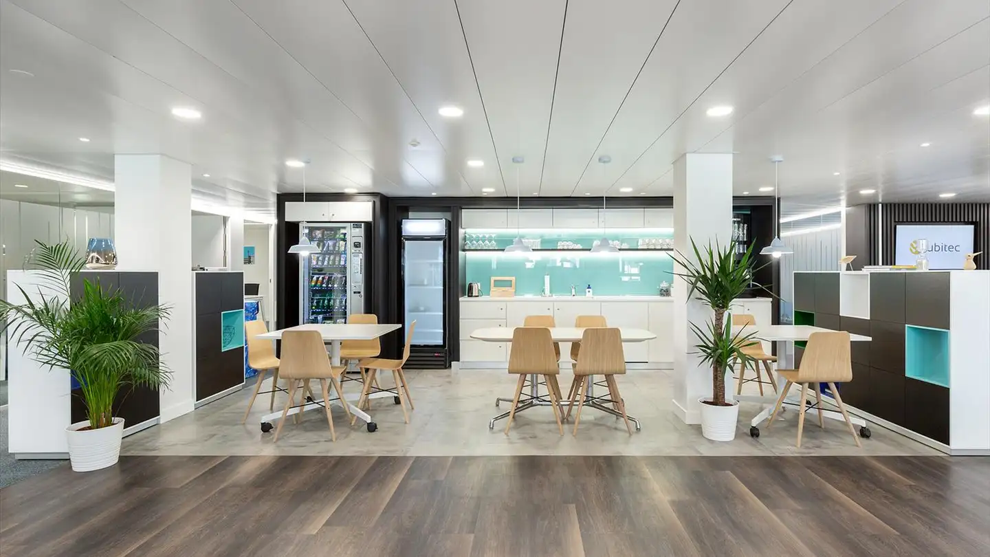 Office space for rent - Badenerstrasse 47, 8004 Zürich