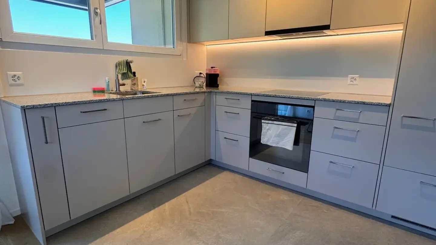 Stepped apartment for rent - Zelgstrasse 2, 8340 Hinwil - Photo 2