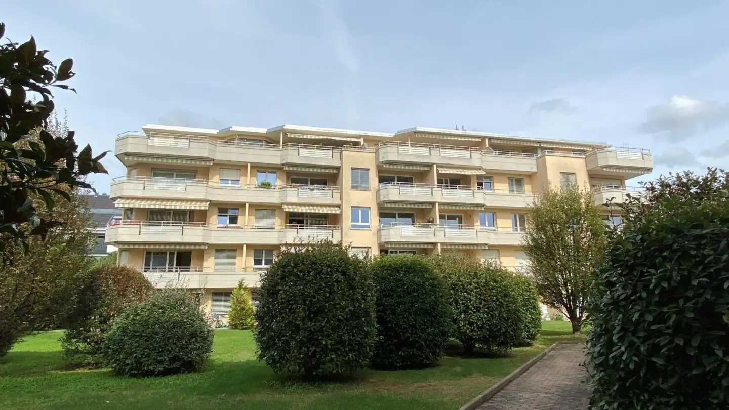Underground parking space for rent - Chemin De La Damataire, 1009 Pully