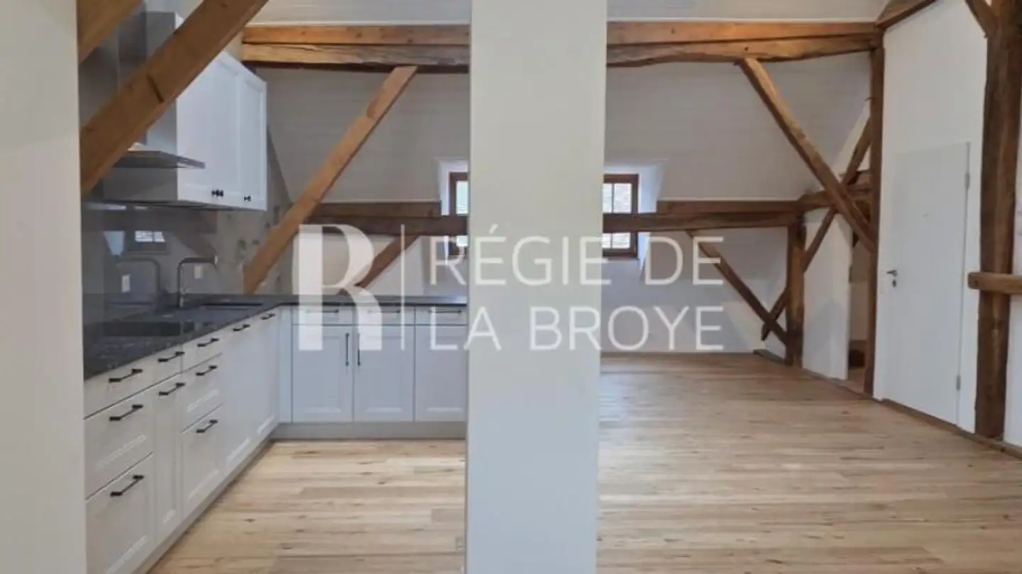 Attic flat for rent - Grand-Rue 6, 1470 Estavayer-le-Lac - Photo 3