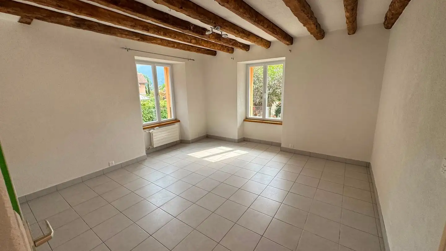 Apartment for rent - 1892 Morcles