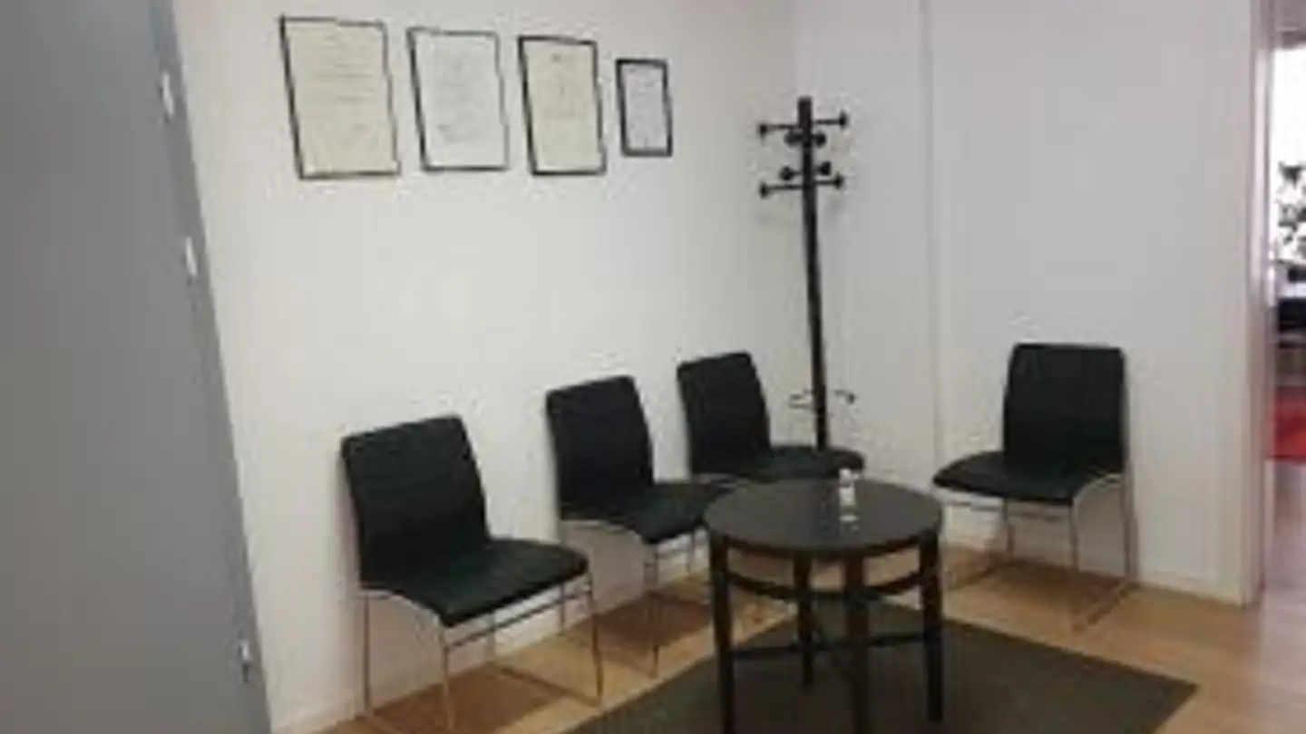 Commercial for rent - Rue De L'hôpital 11, 2000 Neuchâtel - Photo 2