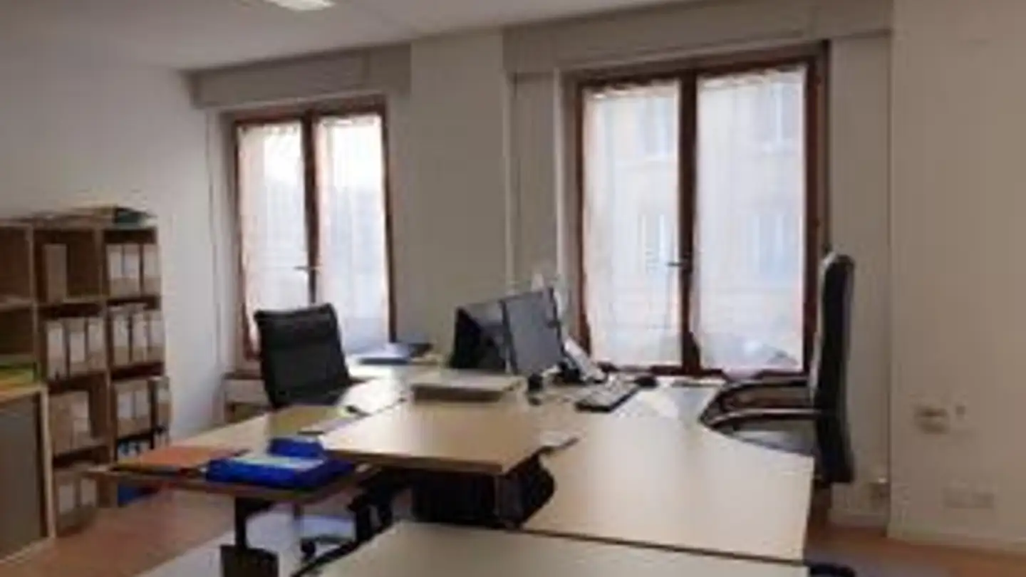 Commercial for rent - Rue De L'hôpital 11, 2000 Neuchâtel - Photo 4