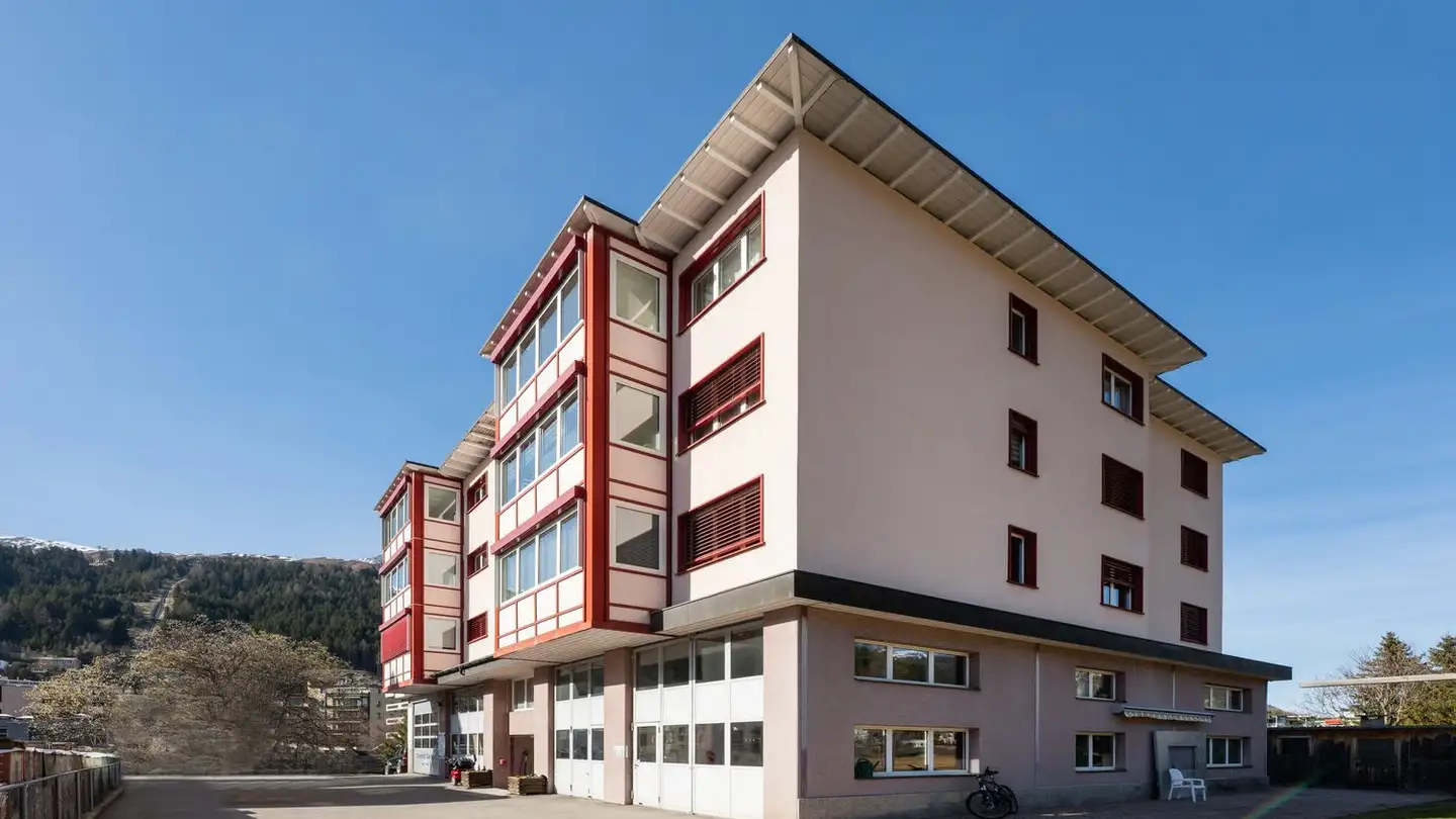 Immeuble mixte à louer - Mattastrasse 9, 7270 Davos Platz