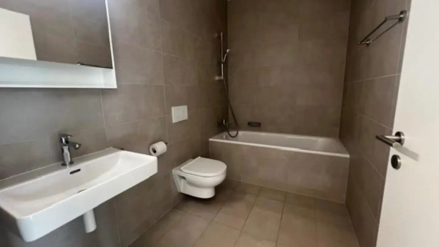 Appartement à louer - 1950 Sion - Photo 2